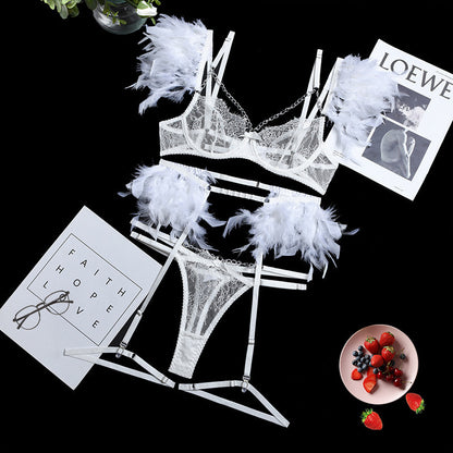 Xingya Feather Lace Metal Chain Lingerie Set